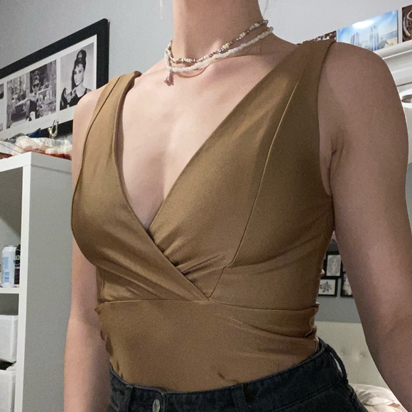 Forever 21 v neck body suit - Picture 2 of 3